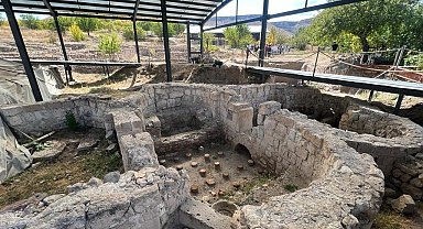 21 yıl önce kaçak kazı sonrası bulunmuştu: Bin 600 yıllık antik kenti yılda binlerce kişi ziyaret ediyor