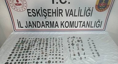 235 parça tarihi eser ile yakalandılar