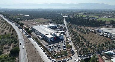 350 milyonluk yatırımla kurulan 100. Yıl Bayındır Süt İşleme Fabrikası kapılarını açtı