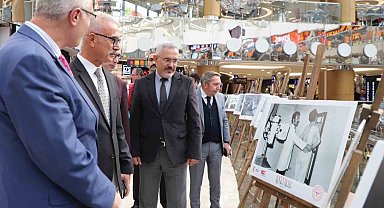 '100 yıldır Aynı Aşk ve Heyecanla' Temalı Fotoğraf Sergisi Açıldı