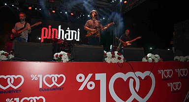 Adana Büyükşehir Belediyesi'nin Cumhuriyet kutlamaları sürüyor