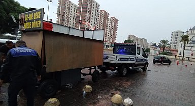 Adana'da "gece dönercileri"ne zabıta şoku