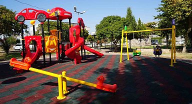 Adıyaman Belediyesi çocuk oyun gruplarını yeniliyor