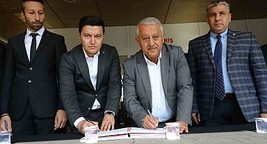 Afyonkarahisar Belediyesinden çalışanları bayram ettiren haber