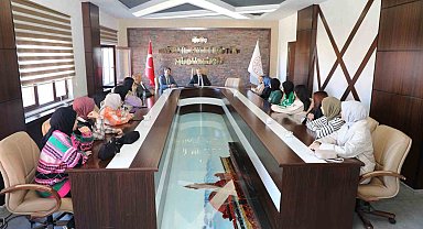 Ağrı'da Manisa'dan gelen öğrencileri ağırladılar