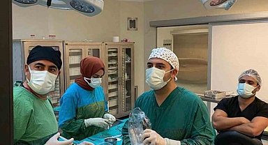 Ahlat Devlet Hastanesi'nde ilk kez endoskopik sinüs ameliyatı yapıldı