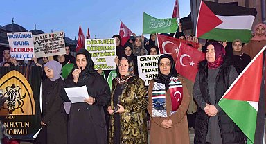 Ahlatlı kadınlar İsrail'in saldırılarını kınadı