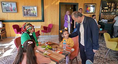 Ailesini kaybeden depremzede çocuklara moral etkinliği