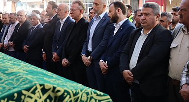 AK Parti Altıntaş İlçe Yönetim Kurulu üyesi İzzet Akbulut toprağa verildi