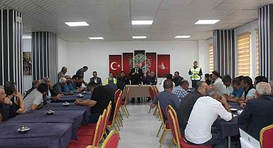 Akdağmadeni'nde servis şoförlerine eğitim verildi