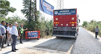 Akdeniz'de bahçe ve sera yolları soğuk asfalt ile kaplanıyor
