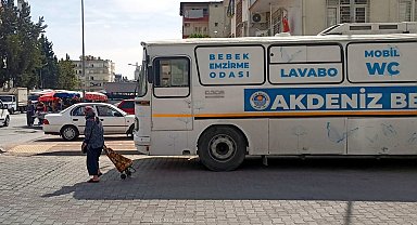 Akdeniz'de pazar yerlerine mobil tuvalet kuruluyor