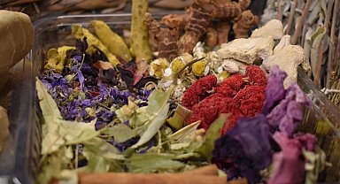 Aktarlardan soğuk algınlığına karşı "kış çayı" tavsiyesi