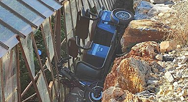 Alanya'da üç tekerli elektrikli bisiklet şarampole yuvarlandı: 1 yaralı