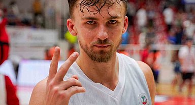 Aliağa Petkimsporlu Kristers Zoriks, üçlükleriyle zirvede