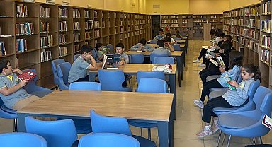 Alışkanlık yapan kütüphane