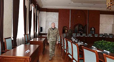 Aliyev, Hankendi ve Hocalı'da Azerbaycan bayrağını göndere çekti