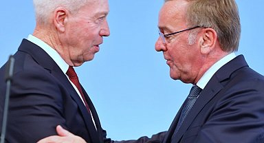 Almanya'dan İsrail'e askeri destek teklifi