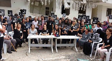 Alpargün Apartmanı'nda hayatını kaybeden 96 kişinin yakınları müteahhidin en ağır cezayı almasını istedi