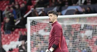 Altay Bayındır: "Galatasaray ile oynadığımız maçlardaki atmosferi seviyordum"