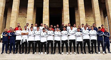 Altay'dan Anıtkabir ziyareti