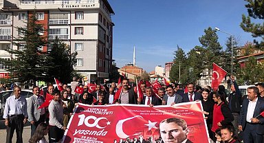 Altıntaş'ta Cumhuriyet Yürüyüşü