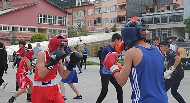 Amatör Spor Haftası etkinlikleri Bayburt'ta renkli görüntülere sahne oldu