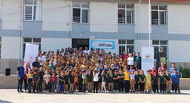 Amatör Spor Haftası nedeniyle köy okulunda spor branşları tanıtıldı