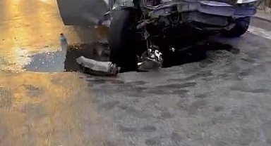 Anadolu Otoyolu'nda otomobil ile tır çarpıştı: 2 yaralı