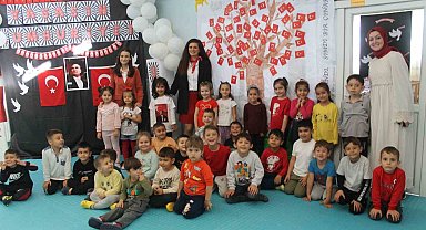 Anaokulu Öğrencilerinden Cumhuriyet'in 100. yıl etkinliği