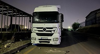 Ankara'da bir kişi tır ve dorse arasına sıkışarak hayatını kaybetti