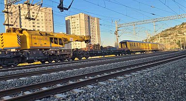 Ankara'da test sürüşü yapan YHT vagonlarının raydan çıkması sonucu 4 işçi yaralandı