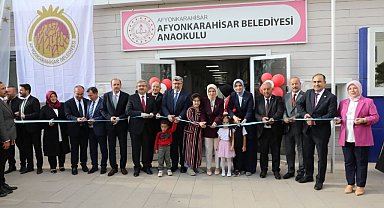 Anne babaları hastanede çalışırken onlar eğitim alacak