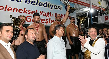 Antalya Aksu'da başpehlivan Mehmet Yeşil Yeşil oldu