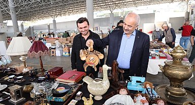 Antika pazarında nostalji yolculuğu