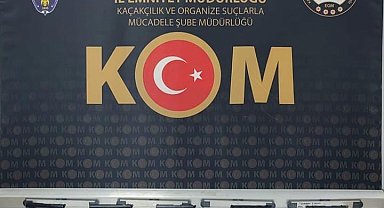 Araçta 5 adet ruhsatsız tabanca ele geçirildi