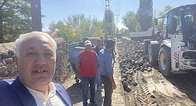 Arpaçay Belediyesi'nin yol çalışmaları sürüyor