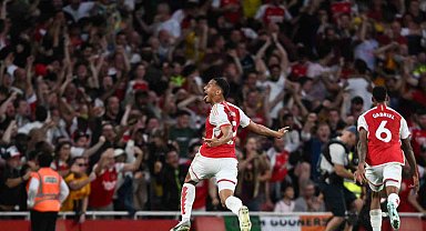 Arsenal evinde Manchester City'yi tek golle geçti