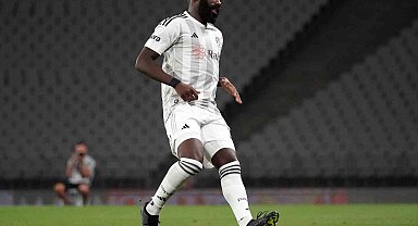 Arthur Masuaku'nun uyluk arka adalesinde gerilme ve ödem tespit edildi