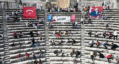 Aspendos Antik Tiyatrosu'nda "Satranç Tarihle Buluşuyor" etkinliği düzenlendi