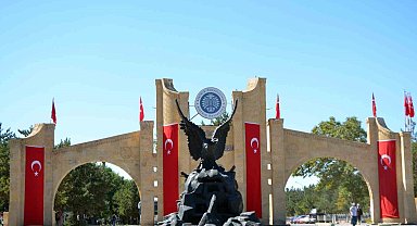 Atatürk Üniversitesi'nden 3 dilde İsrail'e kınama