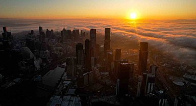 Avusturalya'da kartpostallık gün doğumu havadan görüntülendi