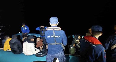 Ayvacık ve Ezine açıklarında 61 kaçak göçmen yakalandı