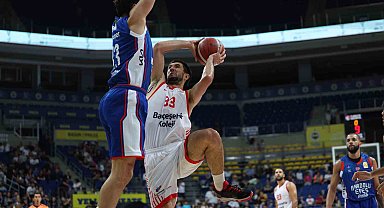 Bahçeşehir Koleji evinde mağlup