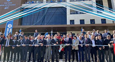 Bakan Bak: "467 tane gençlik merkezimizde gençlerimizle bir aradayız"