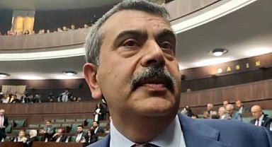 Bakan Tekin: " Böyle bir talep gelirse bakarız"