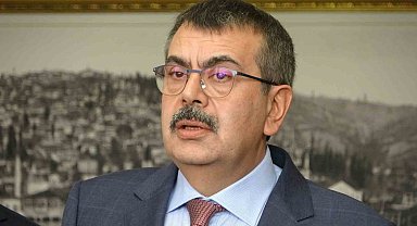 Bakan Tekin: "Başka ülkede okusak 'devrim yapmışlar' diyebileceğimiz rakamlar var ama politikada bu çok eleştiri konusu oluyor"