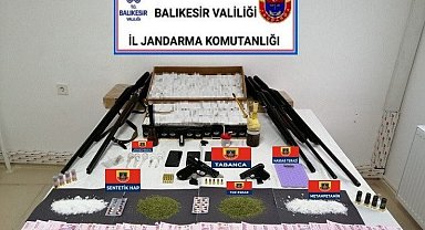 Balıkesir'de 20 şahsa uyuşturucu operasyonu