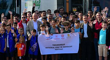 Balıkesirli gençler Teknofest İzmir'e katıldı