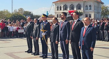 Bandırma'da Cumhuriyet Bayramı kutlamaları başladı